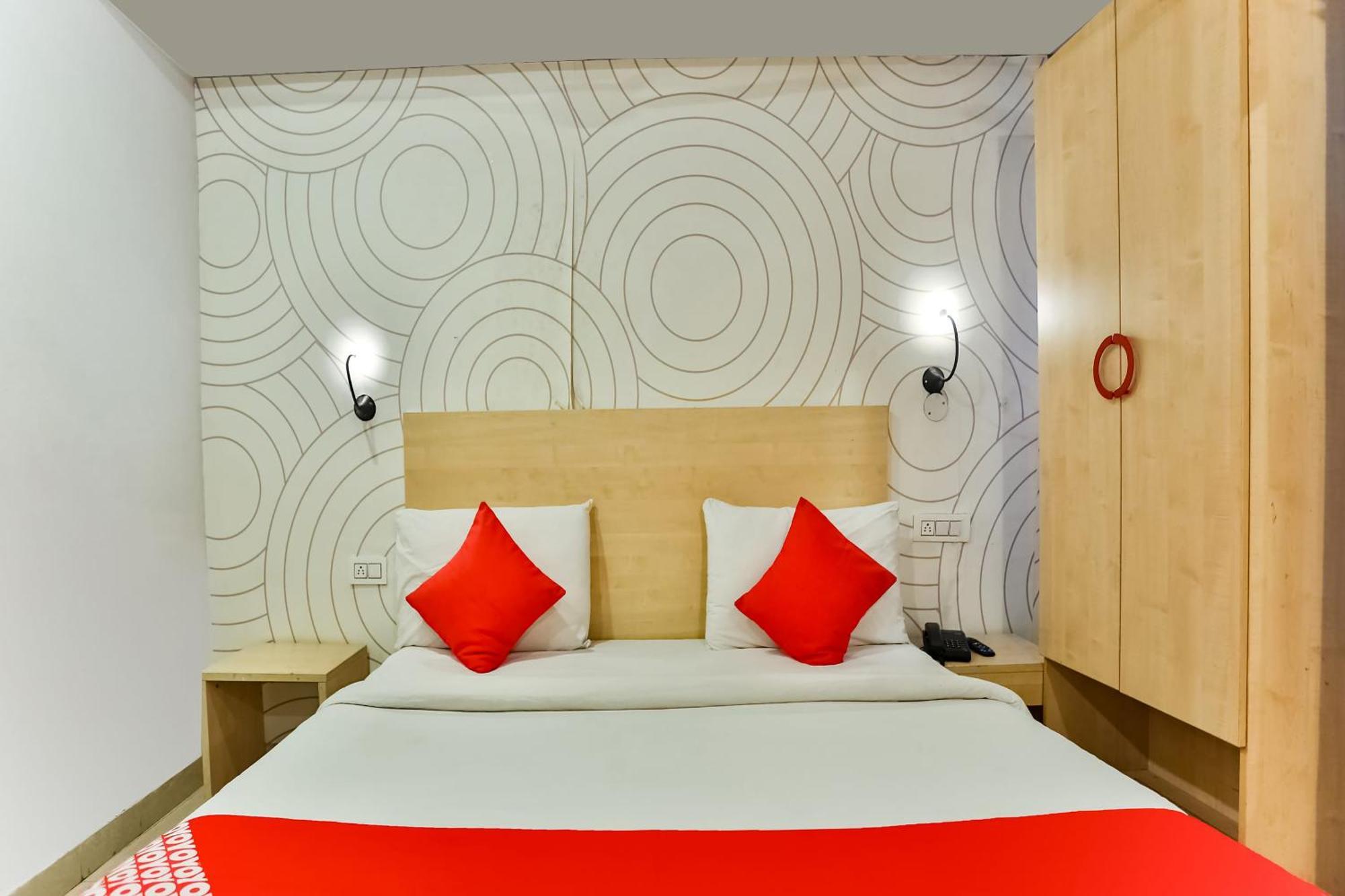 Hotel O Happy Inn Делі Екстер'єр фото