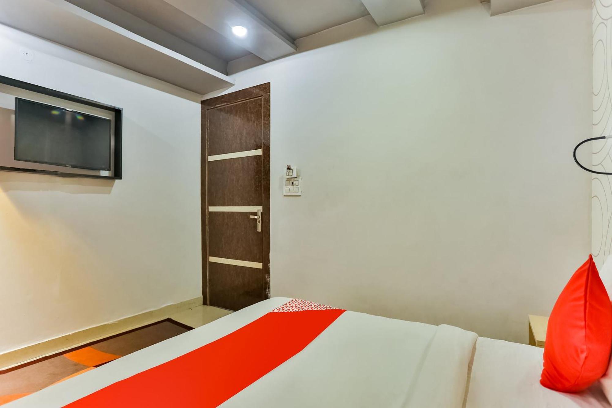 Hotel O Happy Inn Делі Екстер'єр фото