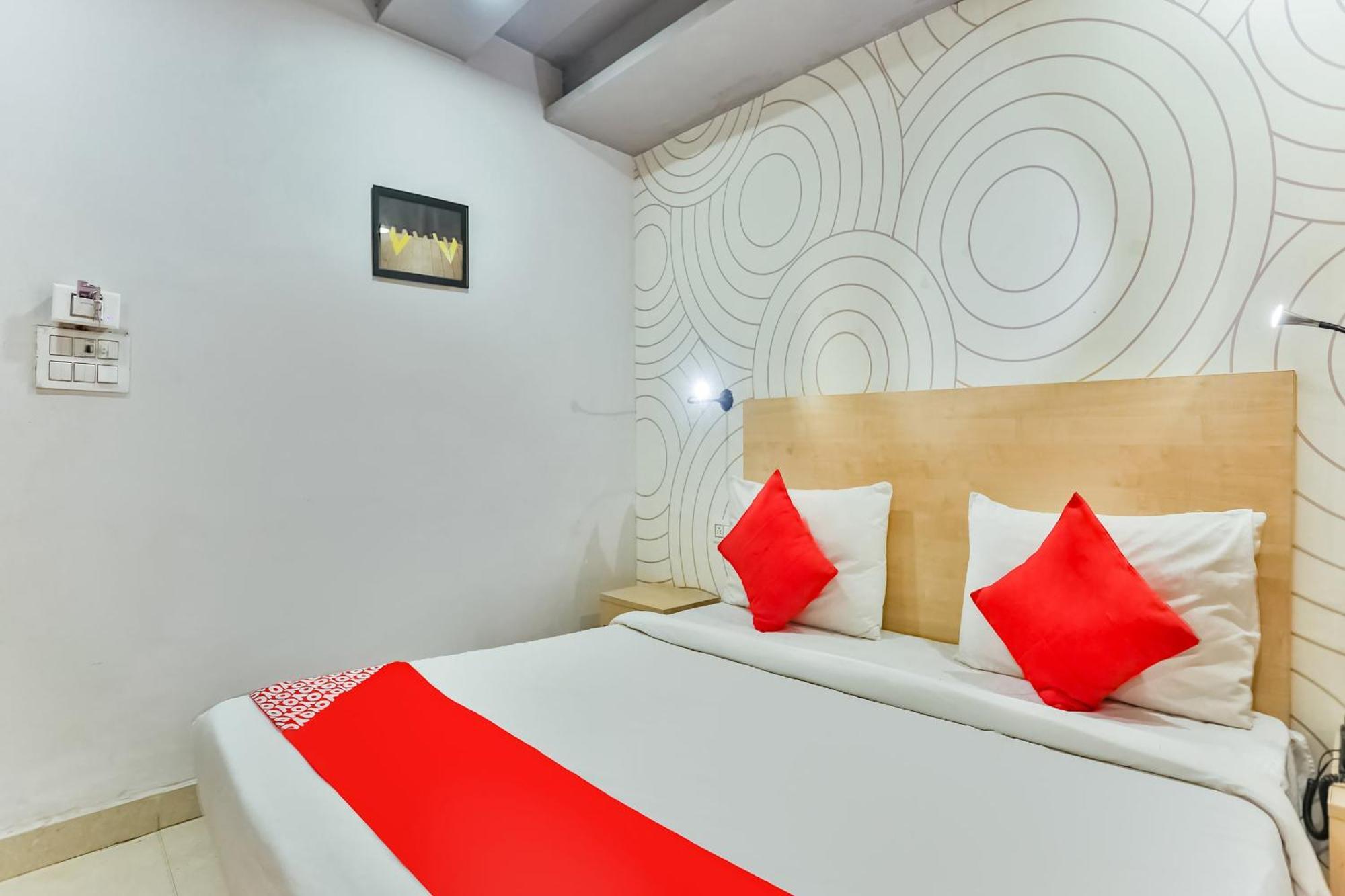 Hotel O Happy Inn Делі Екстер'єр фото