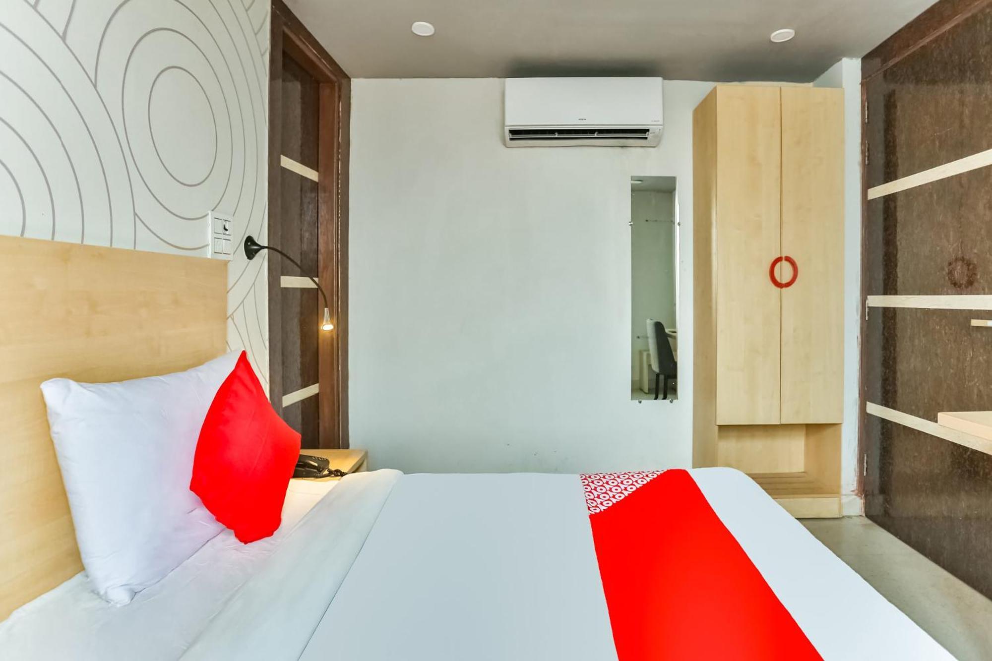 Hotel O Happy Inn Делі Екстер'єр фото